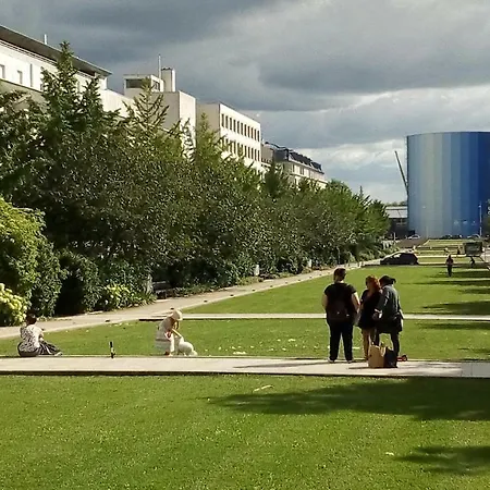 Apartment Quiet And Spacious 80M2 Flat Near Historic Center And Quays