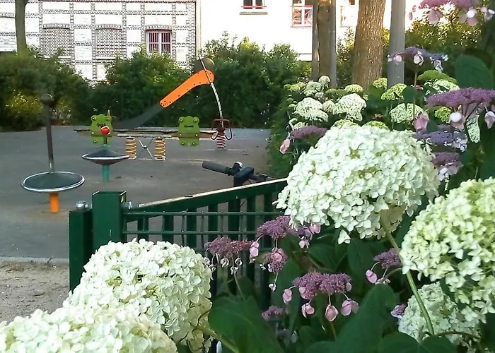 Quiet And Spacious 80M2 Flat Near Historic Center And Quays